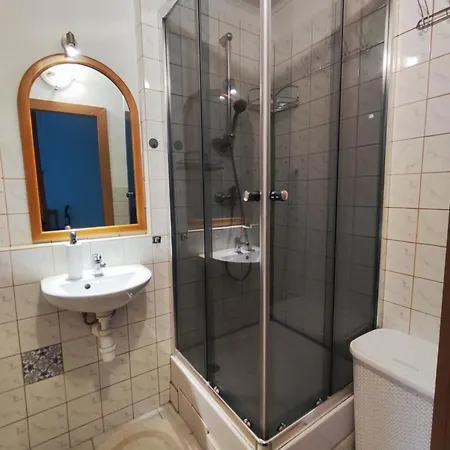 Your 7 With Parking *